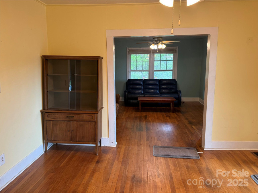 633 Ridge Rd Marion, NC 28752