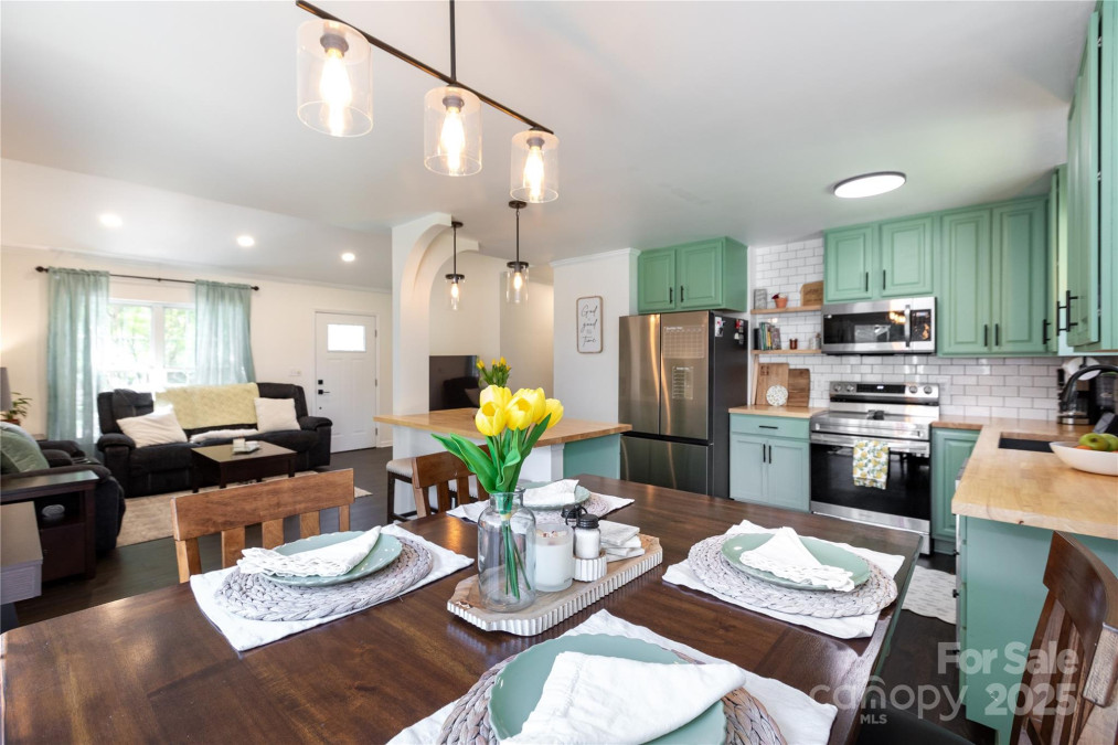 109 Hunter Ct Oakboro, NC 28129