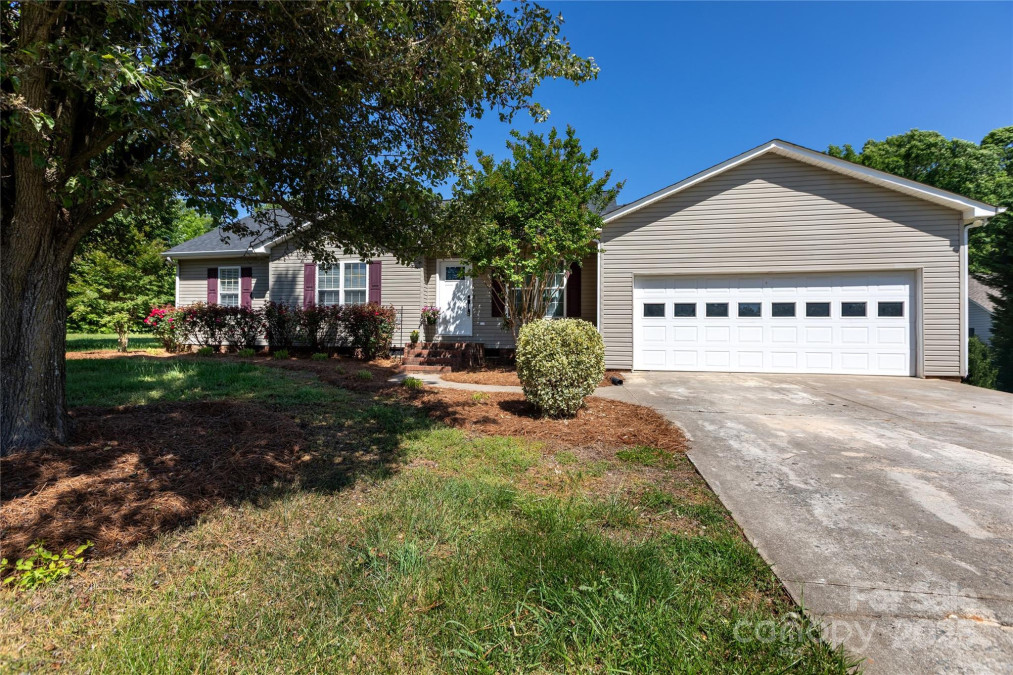 109 Hunter Ct Oakboro, NC 28129