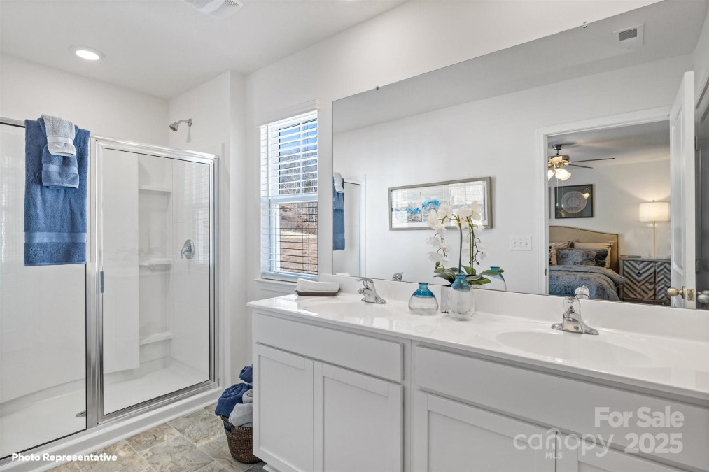1045 20th Avenue Loop Hickory, NC 28602