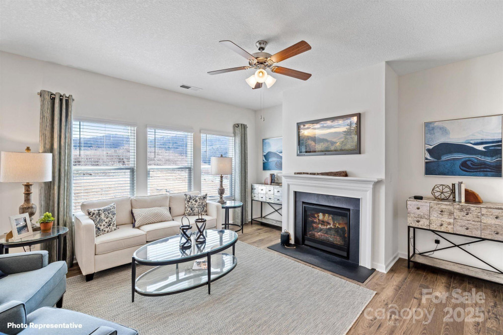 1045 20th Avenue Loop Hickory, NC 28602