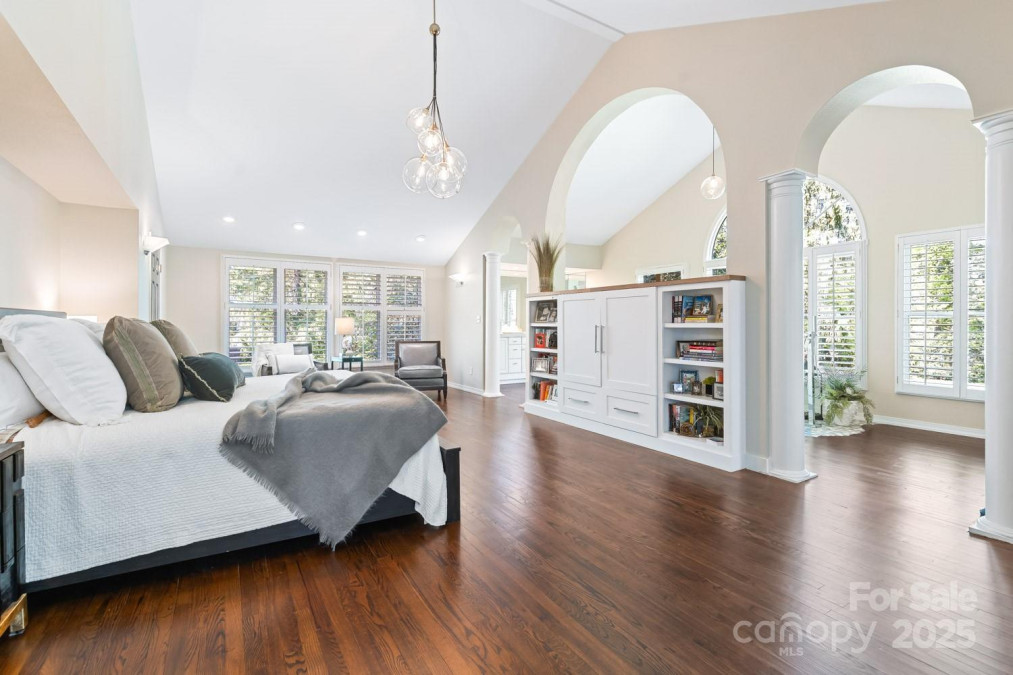 15 Busbee Rd Biltmore Forest, NC 28803