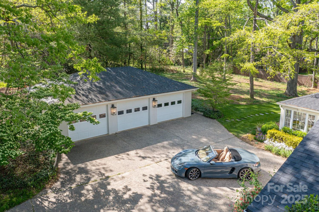 15 Busbee Rd Biltmore Forest, NC 28803