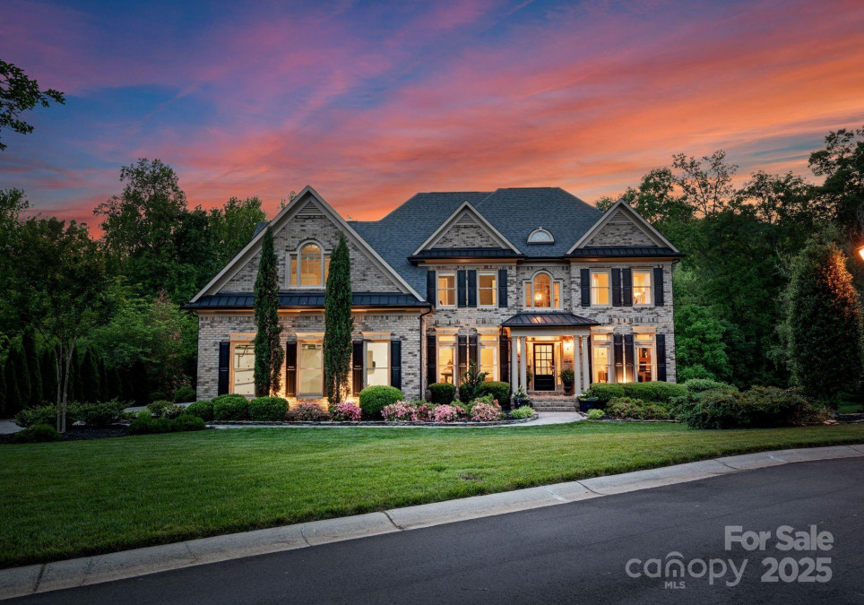 1021 Westbury Dr Matthews, NC 28104