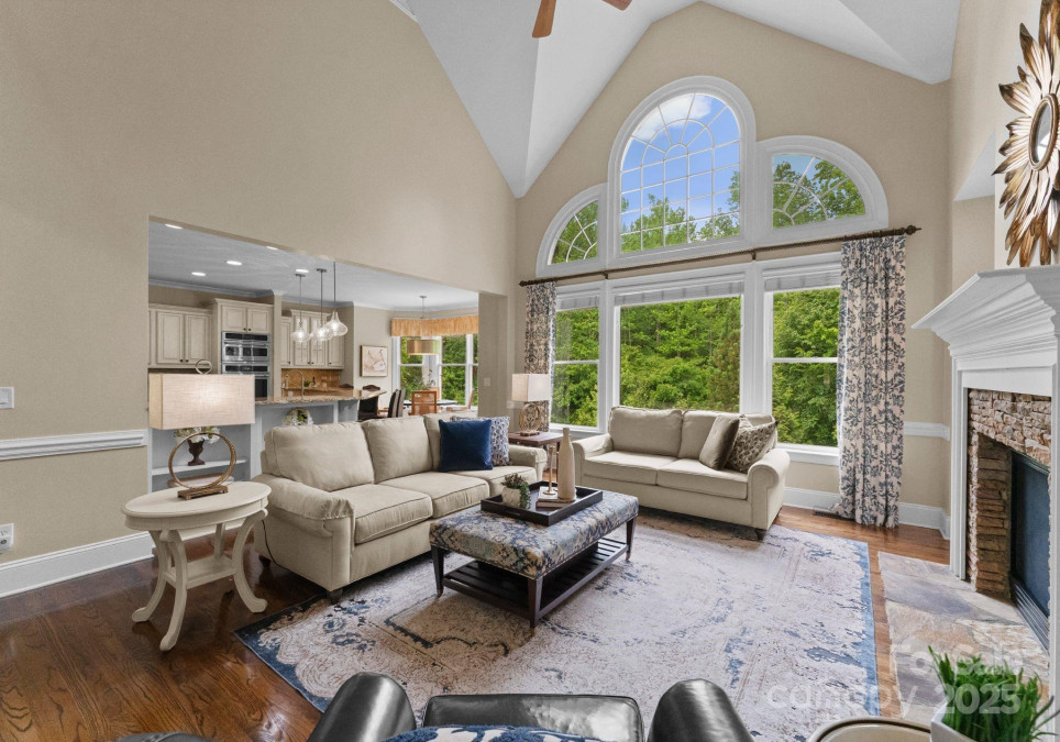 1021 Westbury Dr Matthews, NC 28104