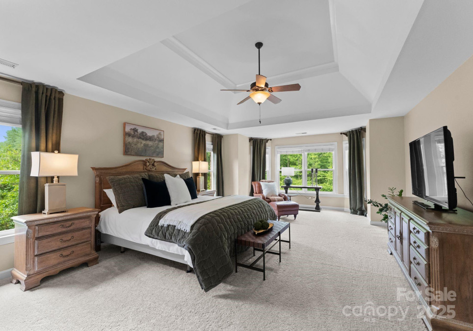 1021 Westbury Dr Matthews, NC 28104