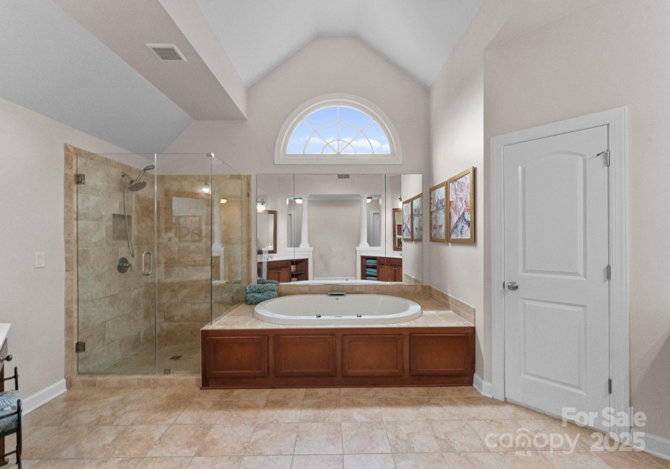 1021 Westbury Dr Matthews, NC 28104