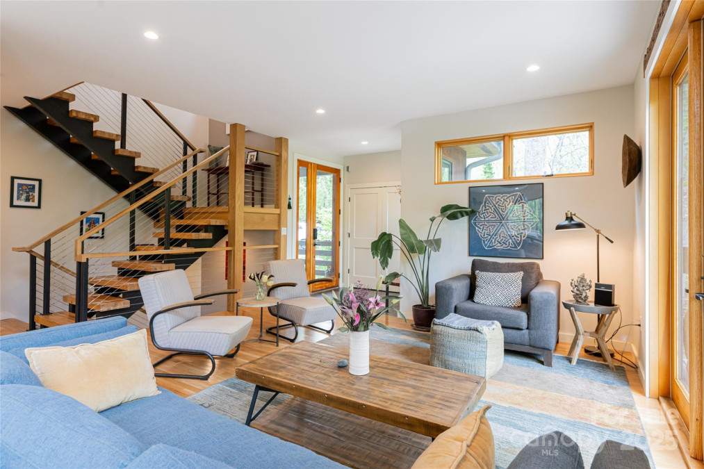 2057 Riceville Rd Asheville, NC 28805