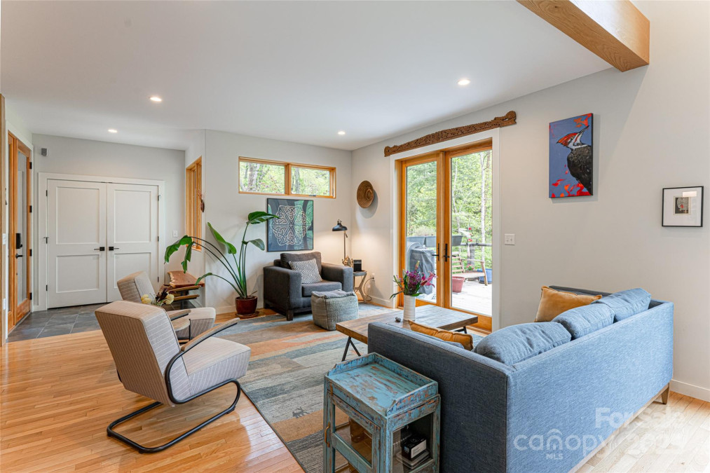 2057 Riceville Rd Asheville, NC 28805