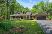 331 Thomas Rd Hendersonville, NC 28739