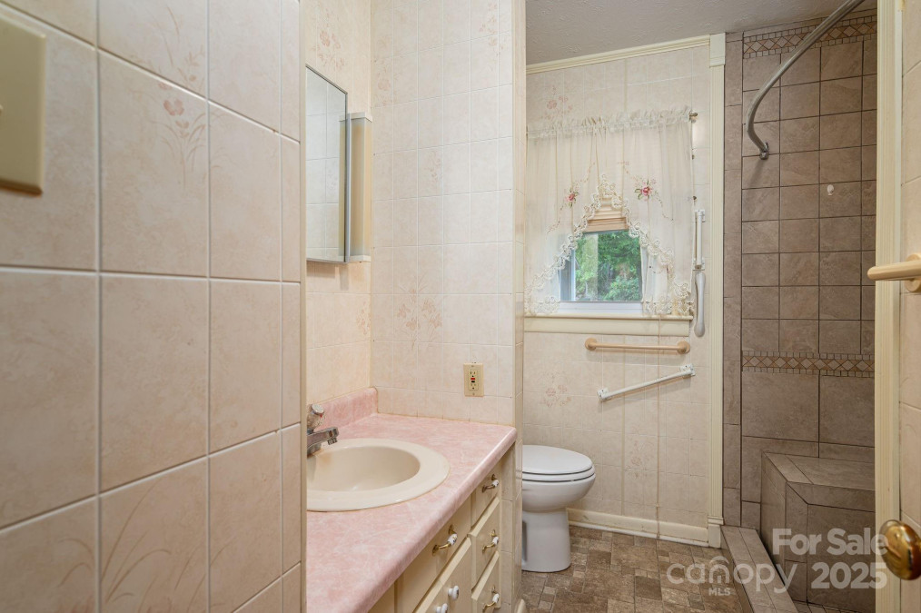 115 Patterson Rd Kings Mountain, NC 28086