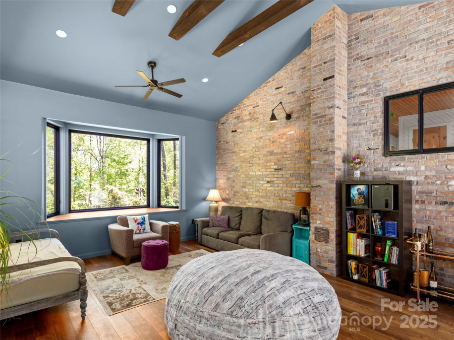 44 Sutton Knob Rd Candler, NC 28715
