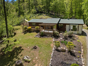 44 Sutton Knob Rd Candler, NC 28715