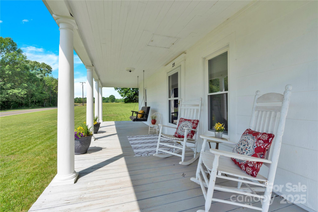 221 Abner Rd Stony Point, NC 28678