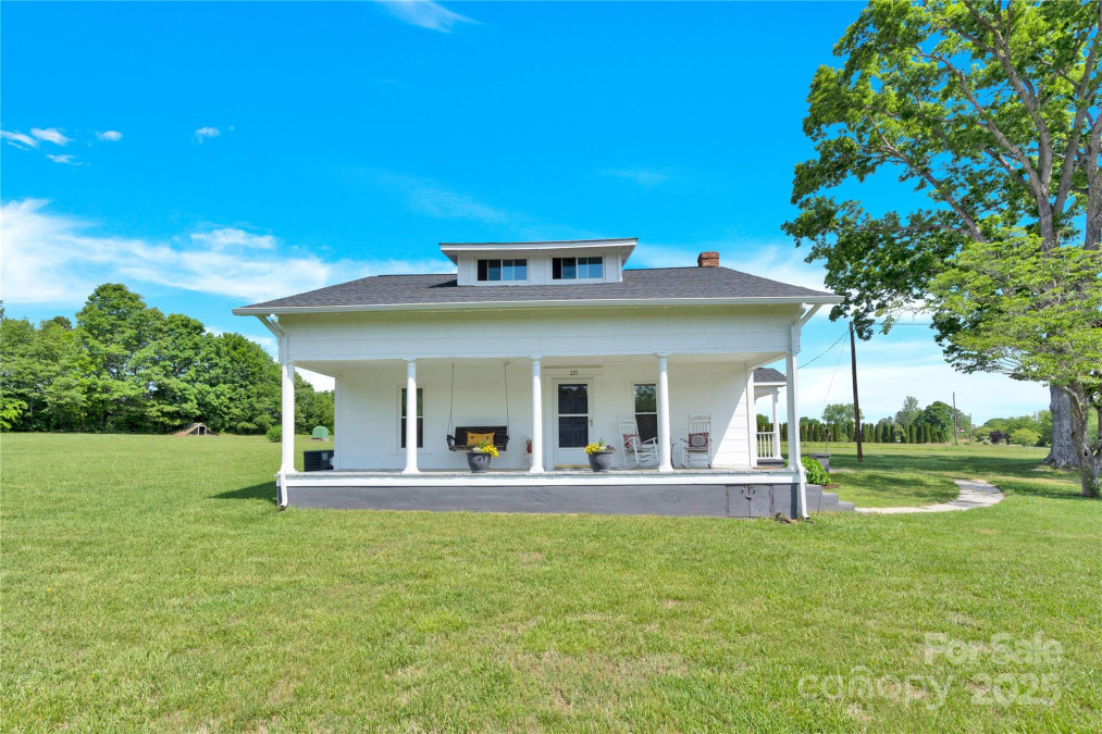 221 Abner Rd Stony Point, NC 28678