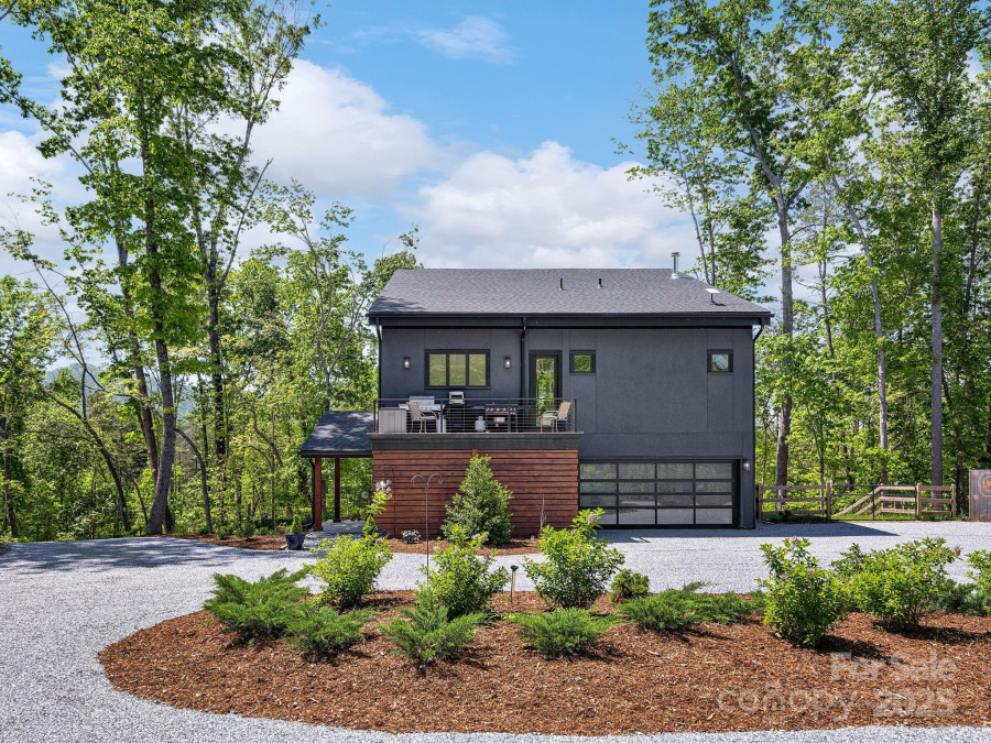 262 South Cove Rd Mill Spring, NC 28756