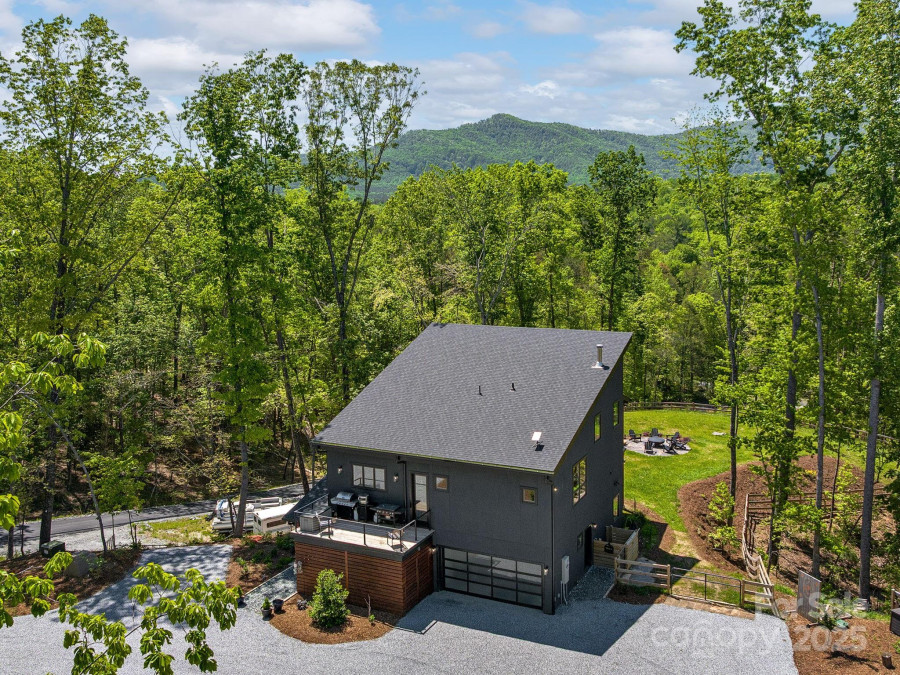 262 South Cove Rd Mill Spring, NC 28756