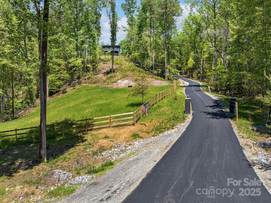 262 South Cove Rd Mill Spring, NC 28756