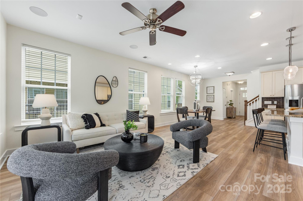 2638 Double Oaks Rd Charlotte, NC 28206