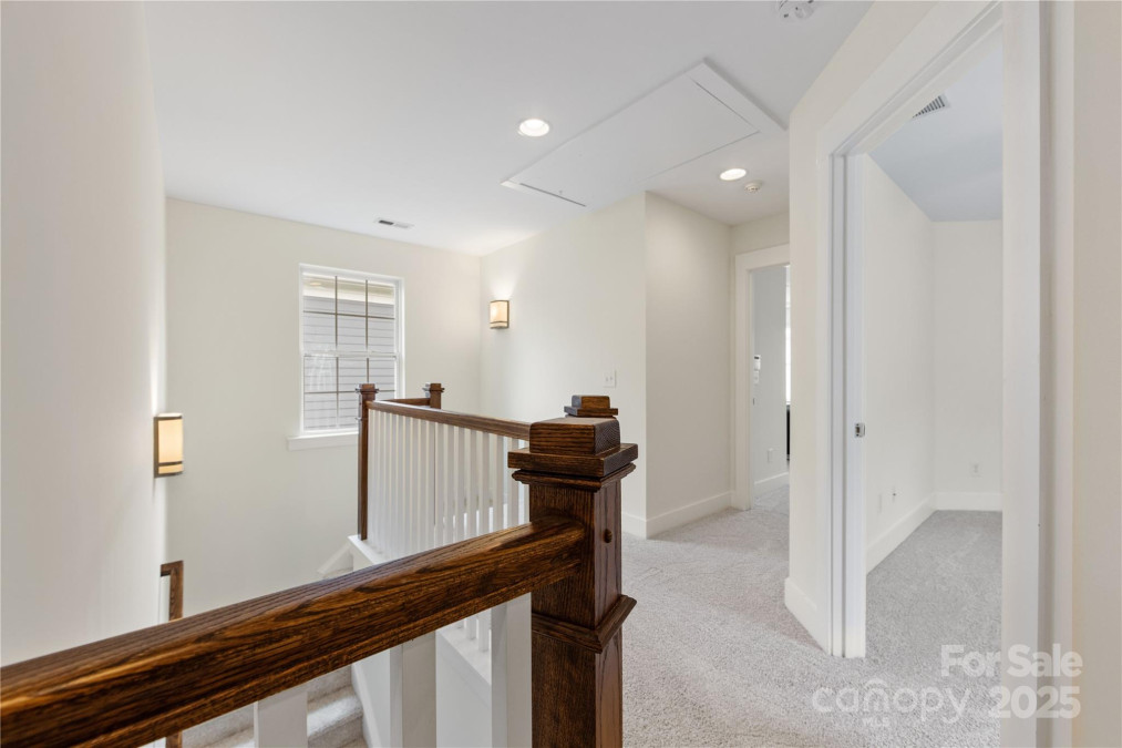 2638 Double Oaks Rd Charlotte, NC 28206