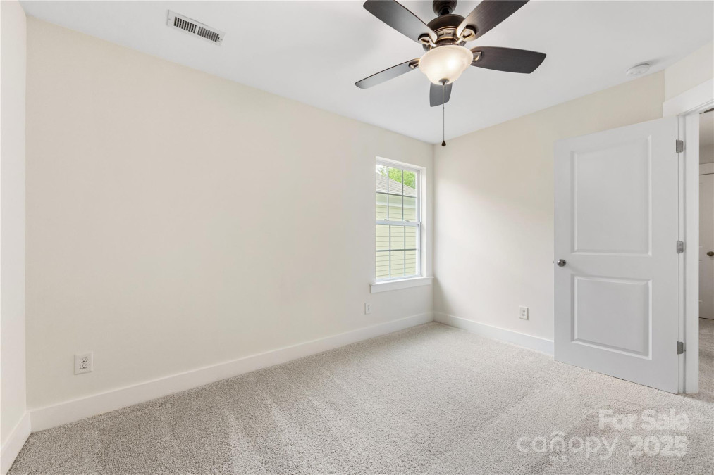 2638 Double Oaks Rd Charlotte, NC 28206