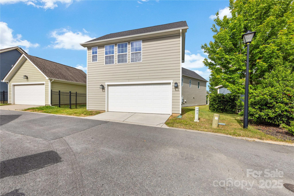2638 Double Oaks Rd Charlotte, NC 28206