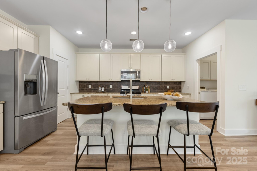 2638 Double Oaks Rd Charlotte, NC 28206