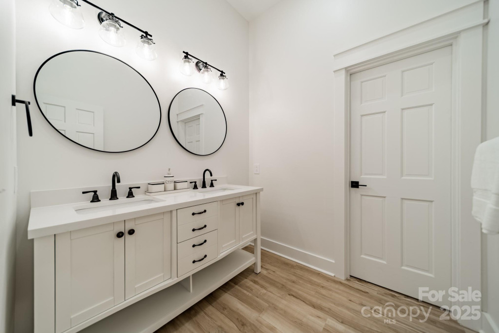 2003 Briarwood Cir Fort Mill, SC 29715