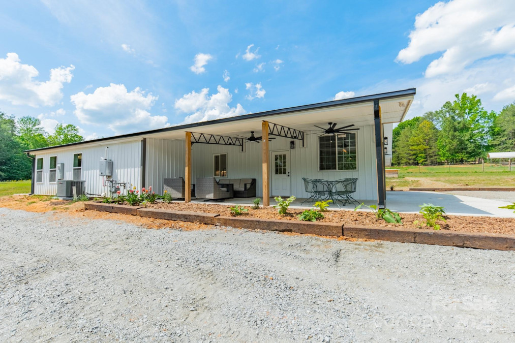 2003 Briarwood Cir Fort Mill, SC 29715
