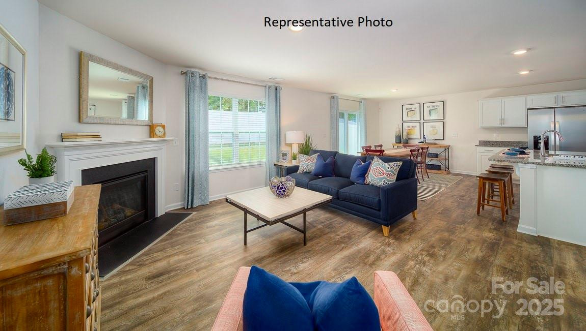 1007 20th Avenue Loop Hickory, NC 28602