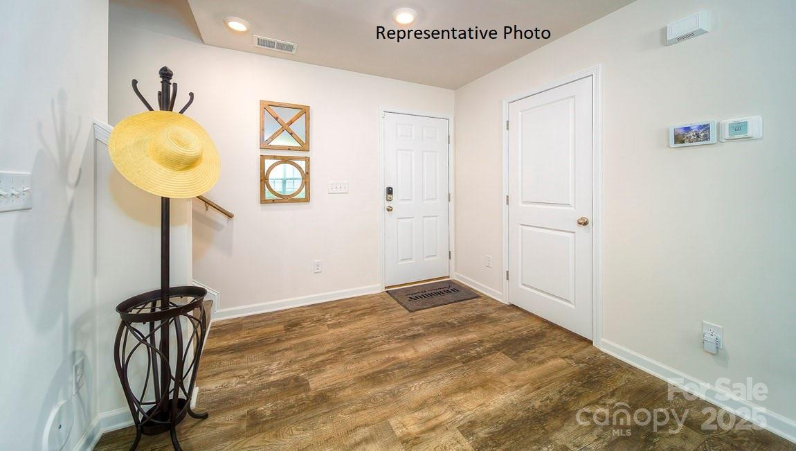 1007 20th Avenue Loop Hickory, NC 28602