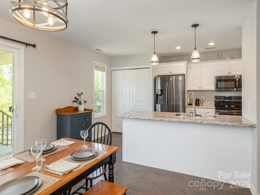 734 Enka Lake Rd Candler, NC 28715