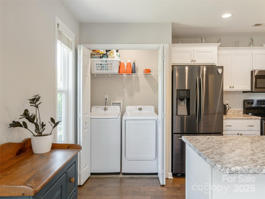 734 Enka Lake Rd Candler, NC 28715
