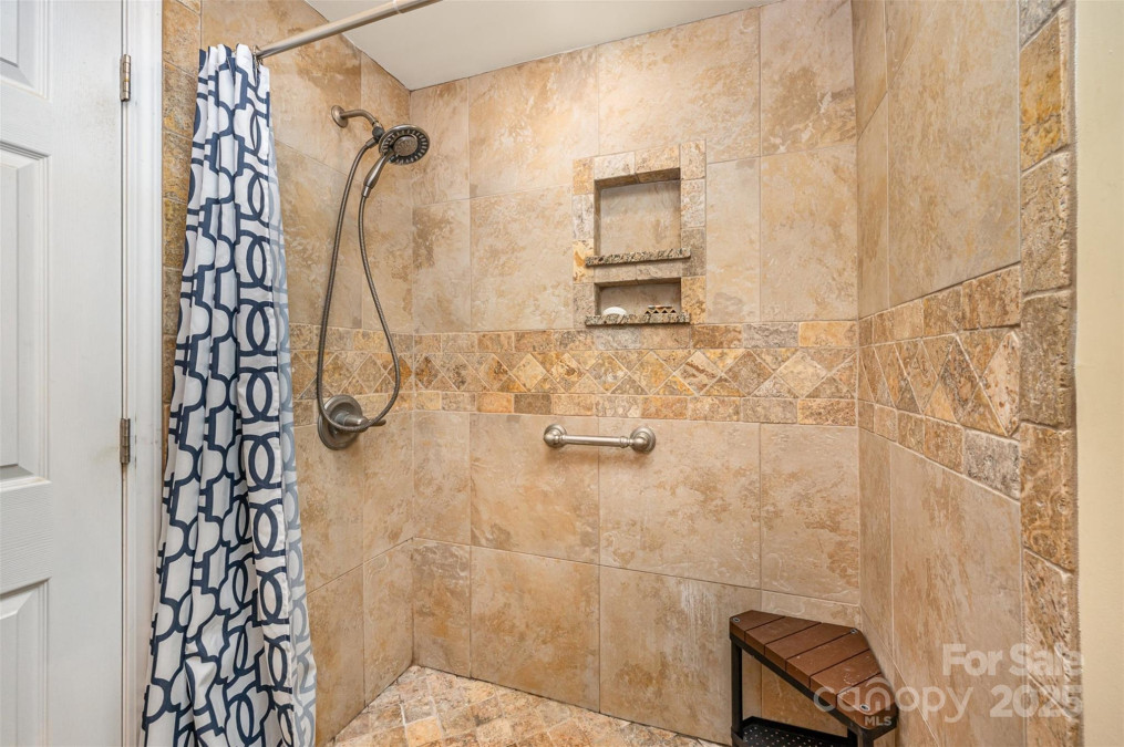 4960 Longfield St Claremont, NC 28610