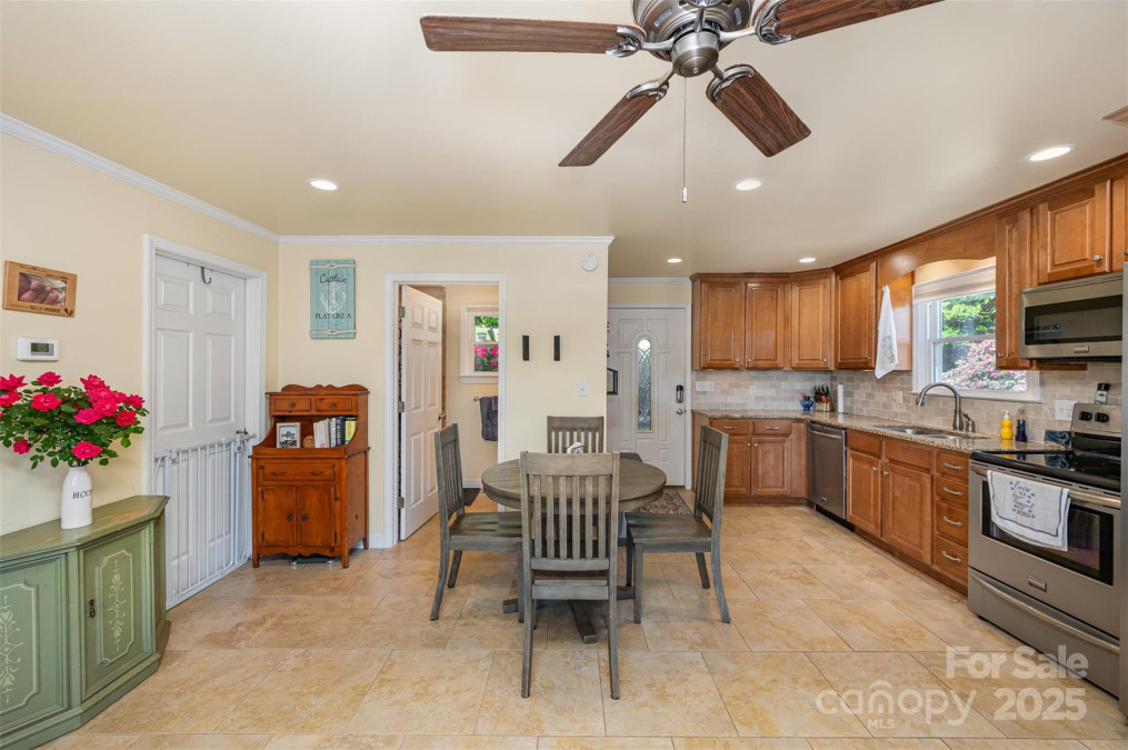 4960 Longfield St Claremont, NC 28610