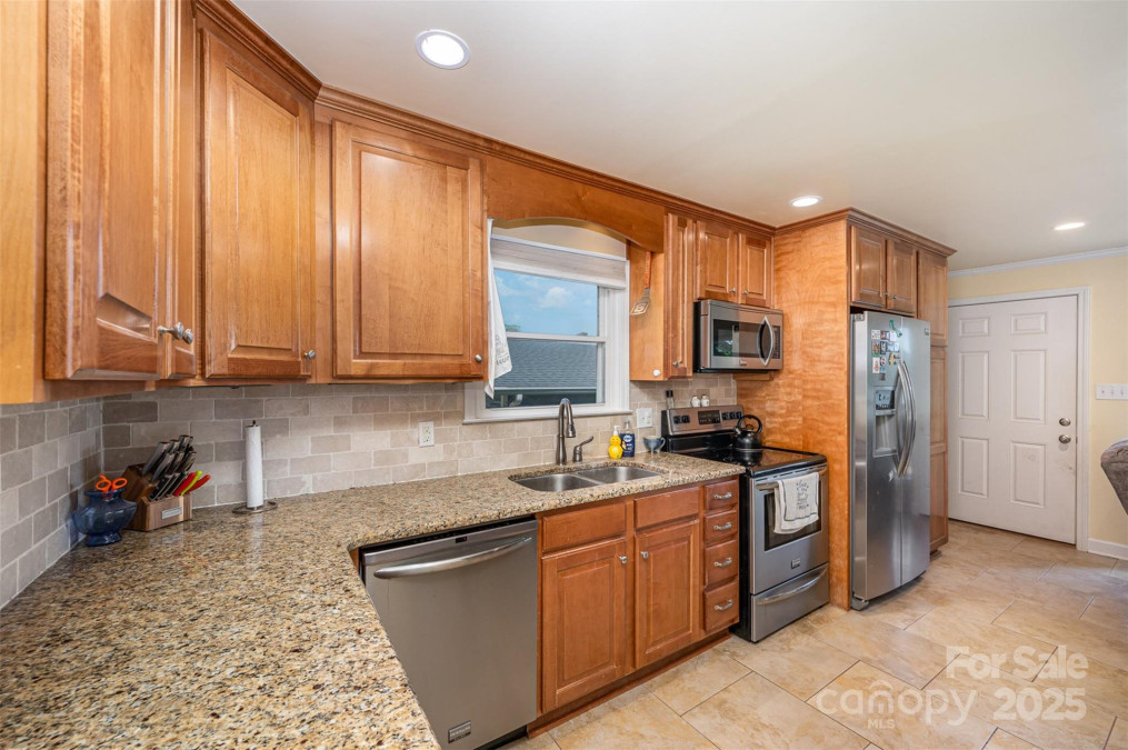 4960 Longfield St Claremont, NC 28610