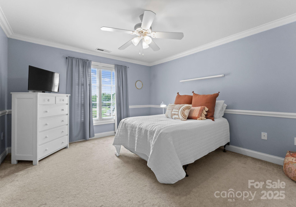 105 Walnut Hill Ct Mooresville, NC 28115