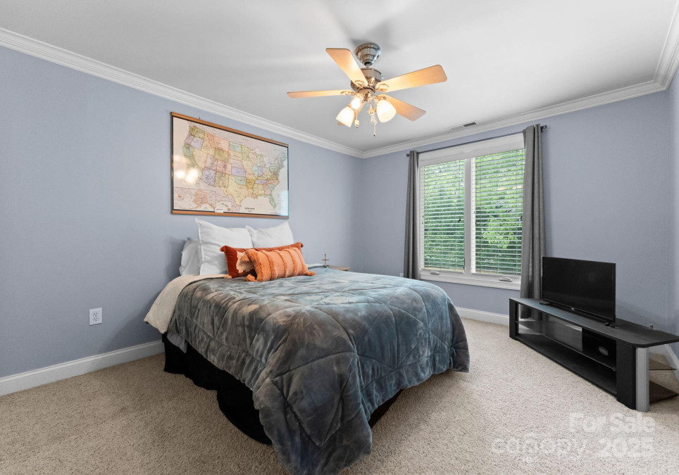 105 Walnut Hill Ct Mooresville, NC 28115