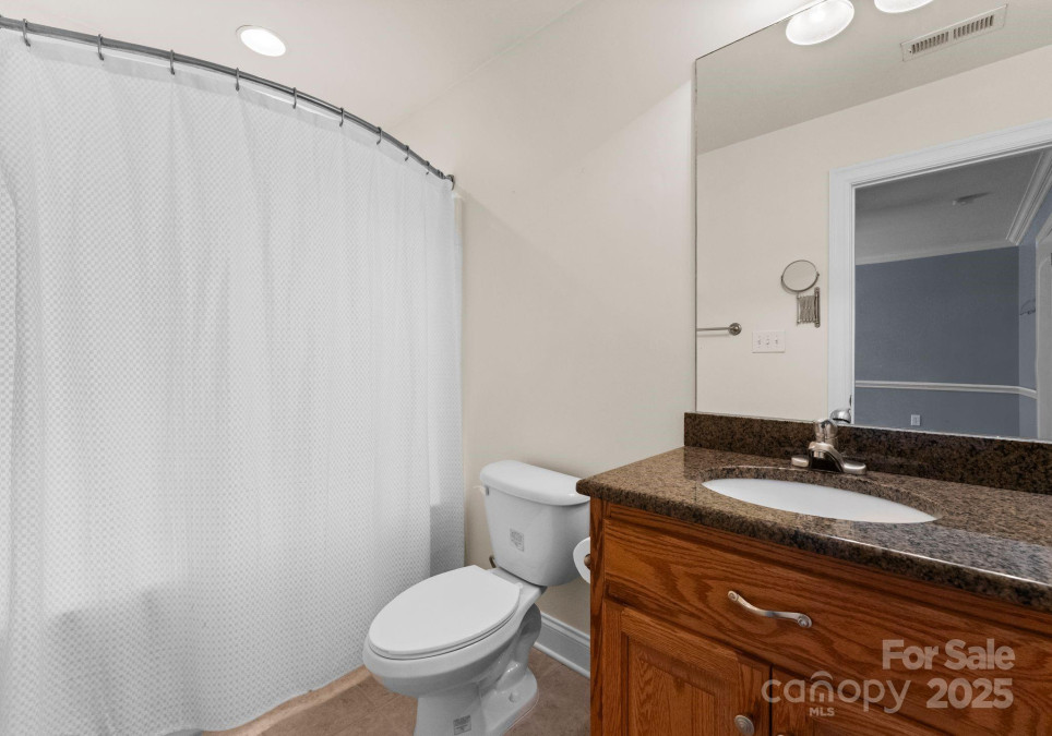 105 Walnut Hill Ct Mooresville, NC 28115