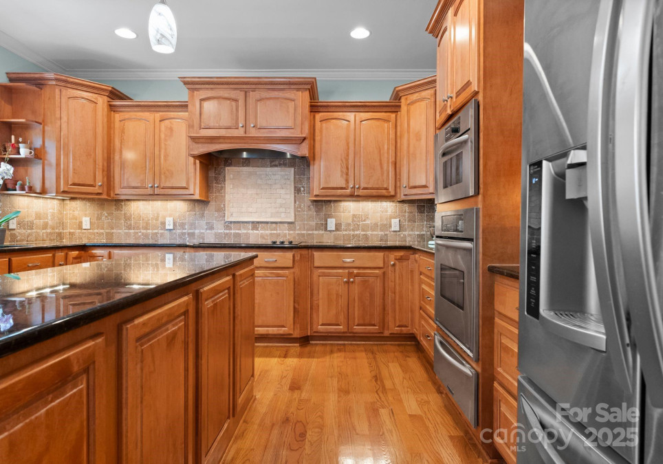 105 Walnut Hill Ct Mooresville, NC 28115
