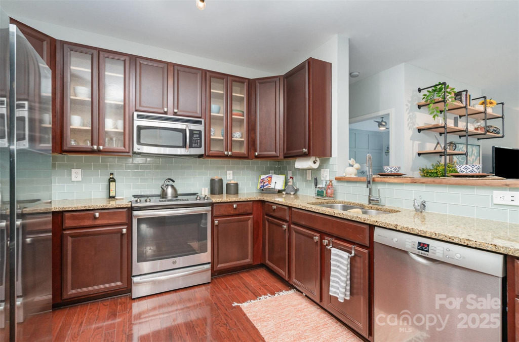1000 Woodlawn Rd Charlotte, NC 28209