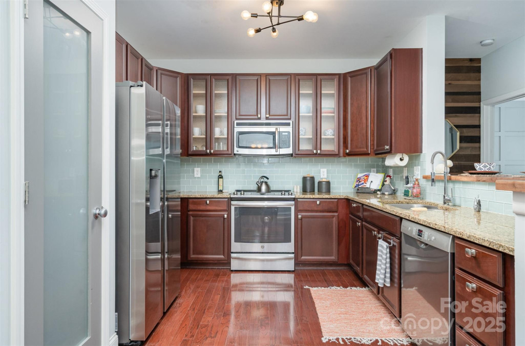 1000 Woodlawn Rd Charlotte, NC 28209