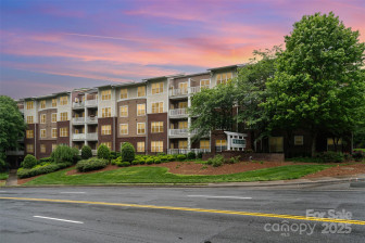 1000 Woodlawn Rd Charlotte, NC 28209