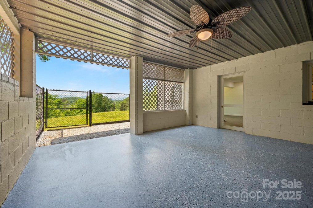 354 Jasmine Ln Tryon, NC 28782