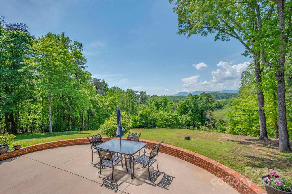 354 Jasmine Ln Tryon, NC 28782