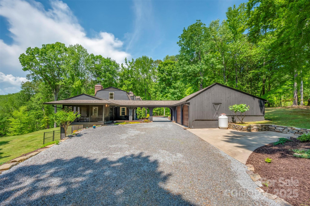354 Jasmine Ln Tryon, NC 28782