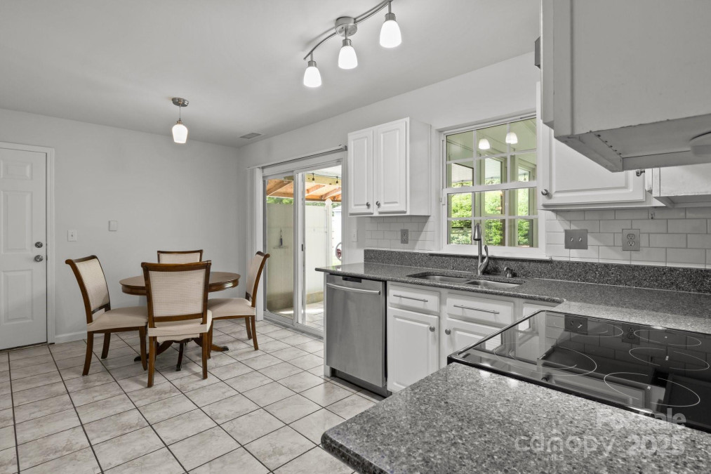 150 Pleasant Grove Ln Mooresville, NC 28115