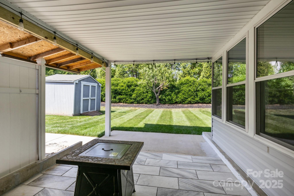 150 Pleasant Grove Ln Mooresville, NC 28115