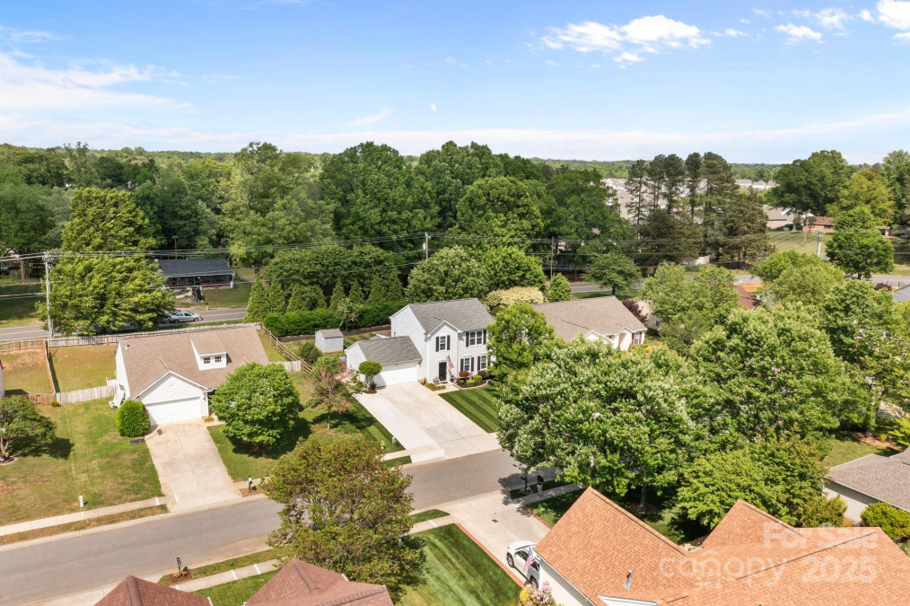 150 Pleasant Grove Ln Mooresville, NC 28115