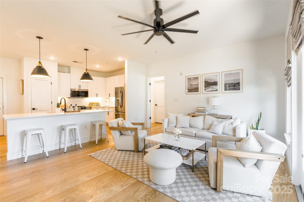 130 Rail Crossing Ln Charlotte, NC 28209